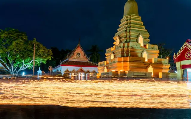 Wat Phet Mongkol
