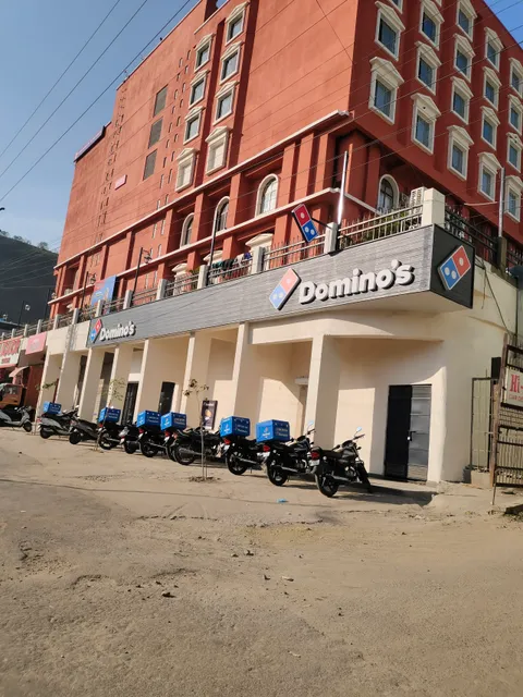 Domino's Pizza | Paras Chouraha, Hiran Magri