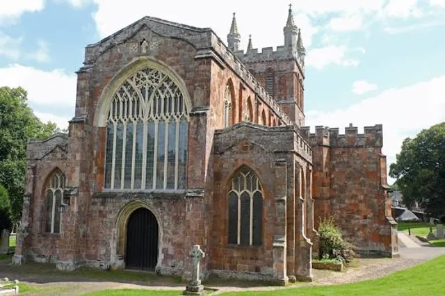 Holy Cross, Crediton