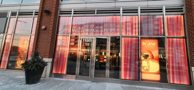 Roosevelt Collection Shops