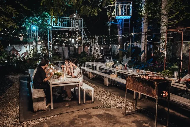 Dao Anh Khanh Tree House