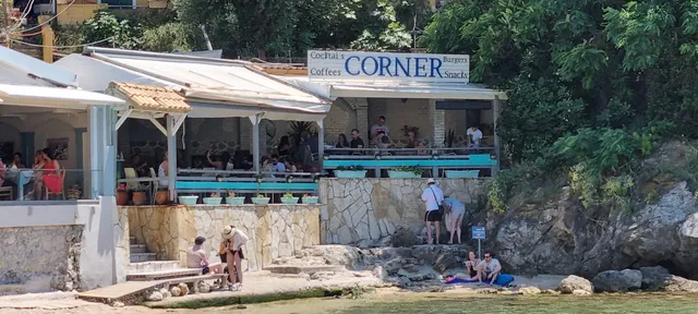 Corner Snack Beach Bar