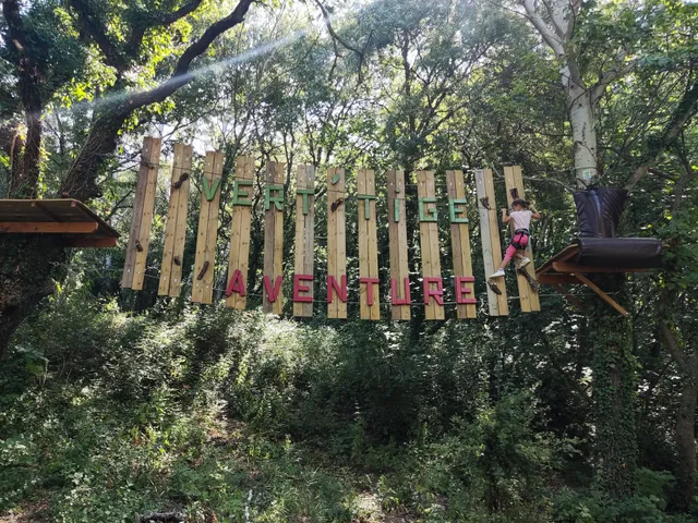 Accrobranche VERT TIGE AVENTURE