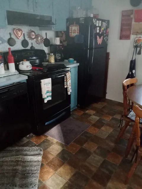 State Line Discount Furniture