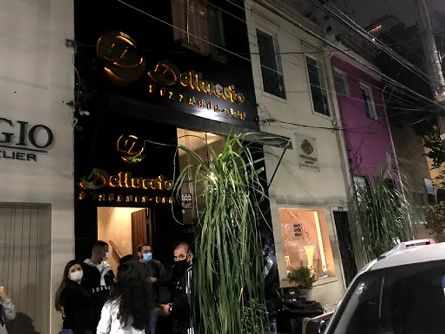Delluccio Pizza Bar