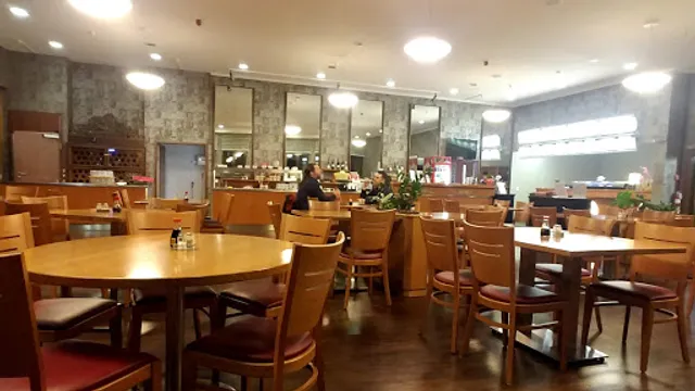 Golden Dragon Chinese Restaurant And Sushi Bar