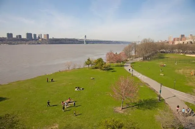 Riverbank State Park