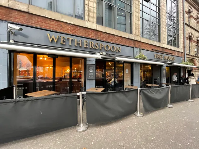 The Bridge House - JD Wetherspoon