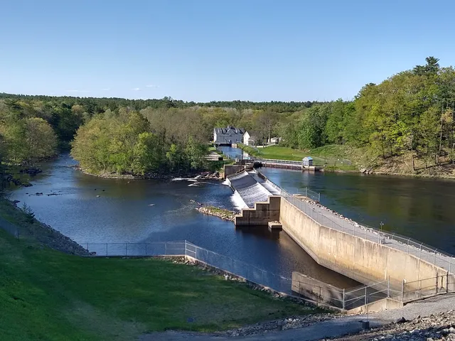 Hopkinton-Everett Lake