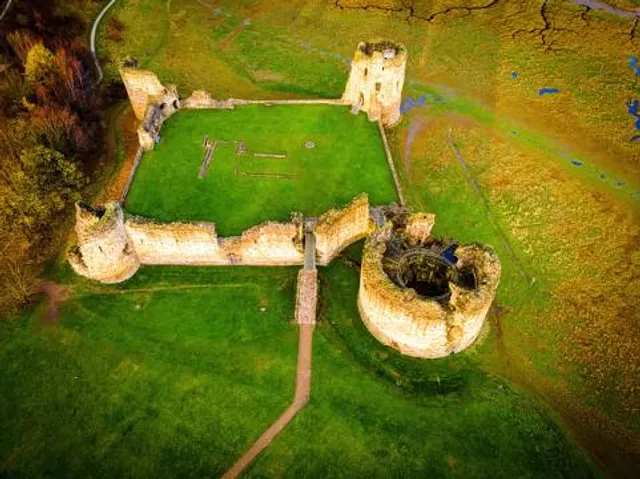Flint Castle - Castell y Fflint