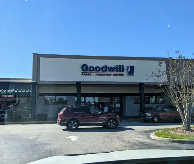 Goodwill Retail Store & Donation Center - Sebastian