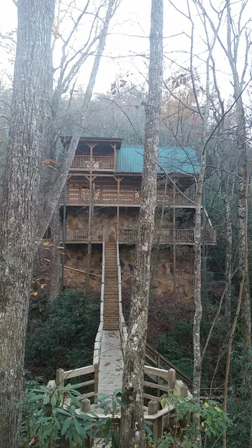 Creek Song - Cove Mountain Resorts