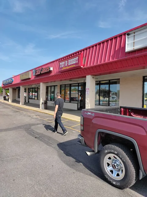 Madison Square Shopping Center