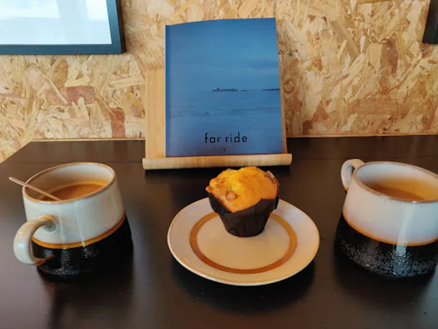 Sea Shed - Coffee & Surf