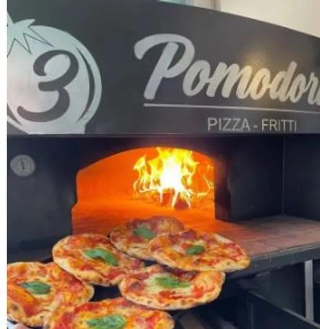 3 Pomodori Pizza e Fritti