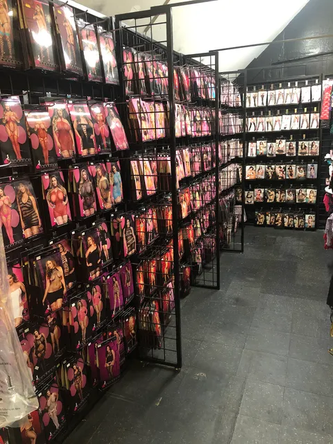 LOVE SHACK "Sandy Springs"