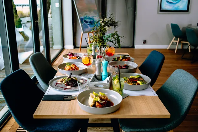 Zatoka Sztuki Centrum Art & Business