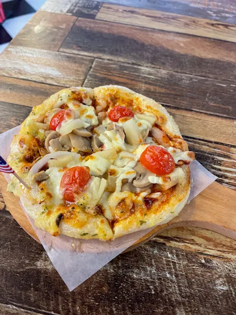 US PIZZA - Dang Wangi