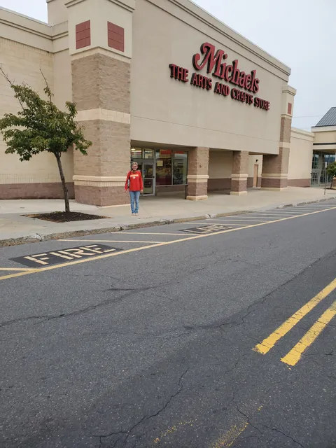 Greenwich Shopping Center