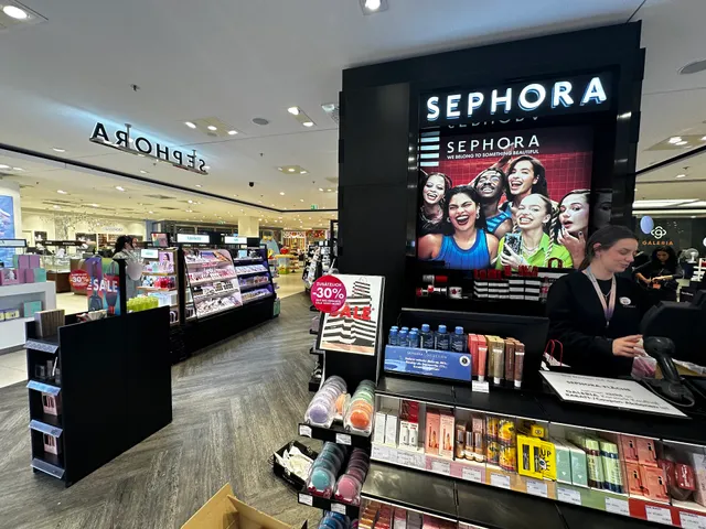 SEPHORA CORNER BERLIN STEGLITZ