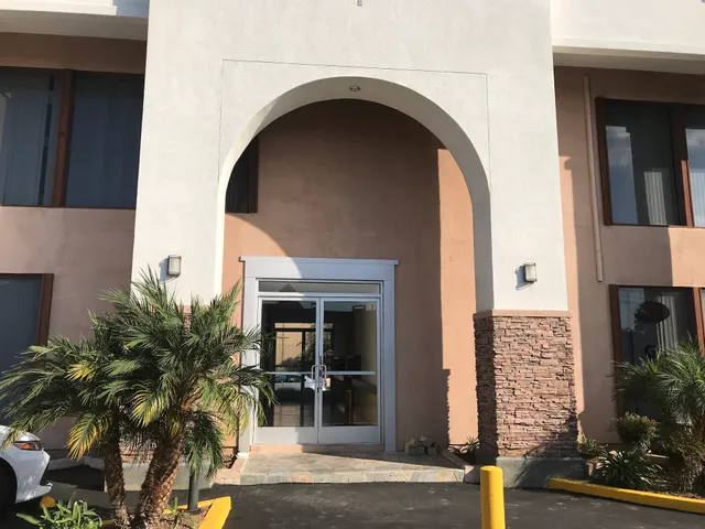 方圆保險、報稅與公證服務