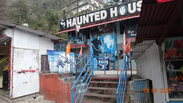 Hotel Himalayan Village