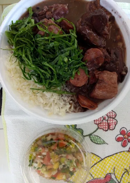 Comida caseira delivery, restaurante e refeições coletivas para empresas