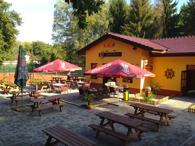 Restaurace a penzion Labská marína