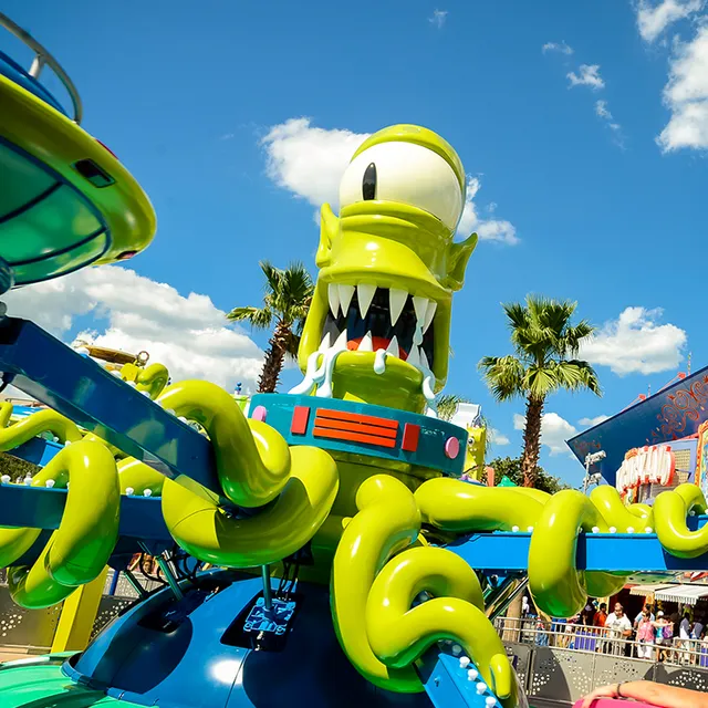 Kang & Kodos' Twirl 'n' Hurl