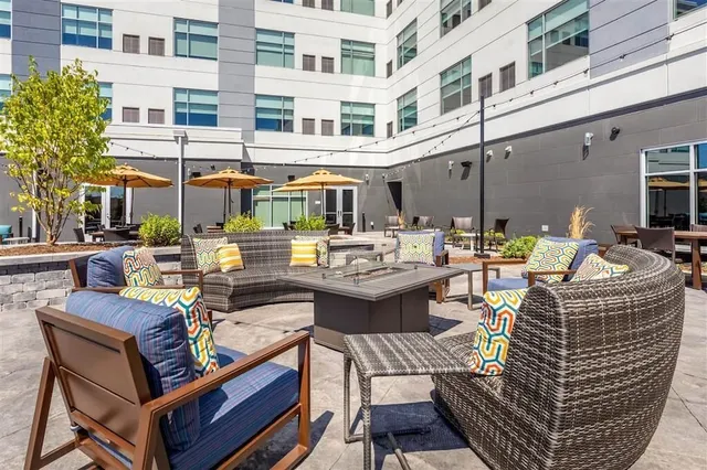 Cambria Hotel Manchester South Windsor