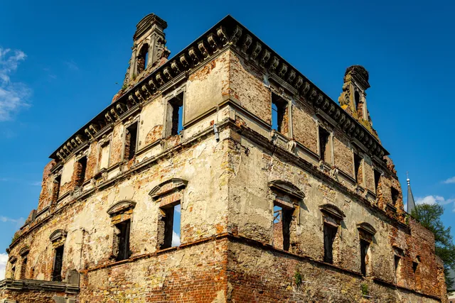 Zamek, pałac biskupów wrocławskich w Ujeździe