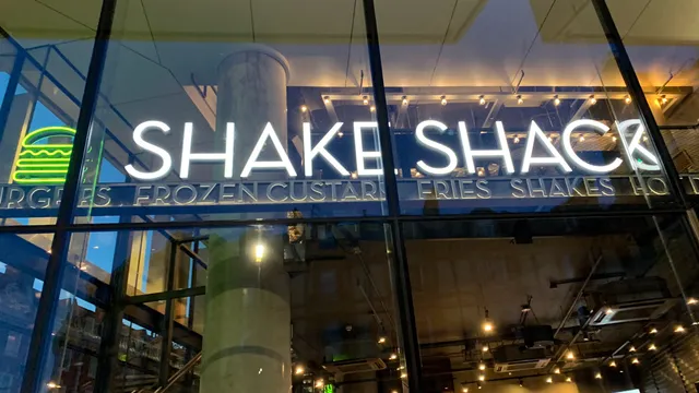 Shake Shack Mansion House