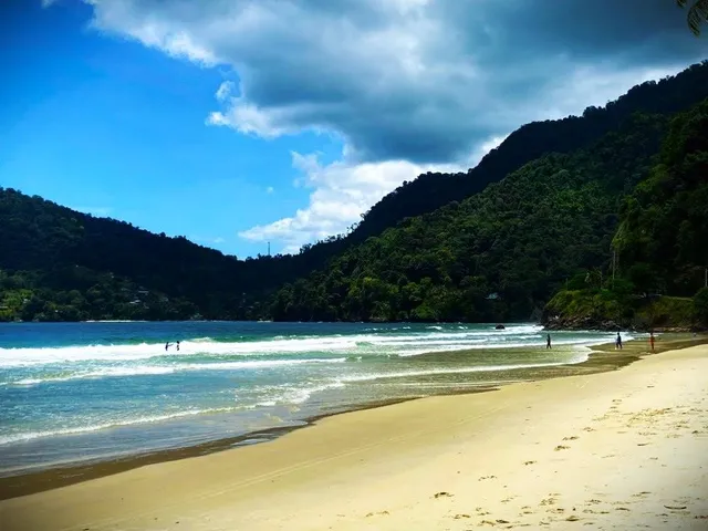 Maracas Beach