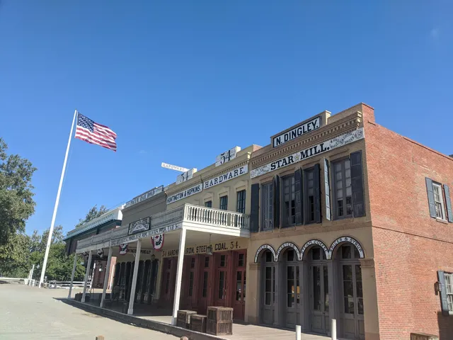 Scavenger Hunt Walking Tours - Old Sacramento