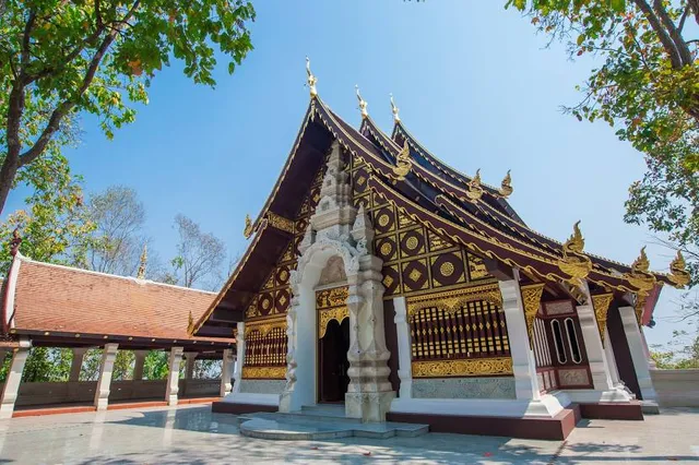 Wat Analayothipyaram (Luang Pu Phaibun)