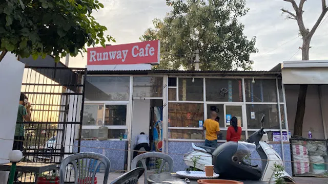 Runway Cafe