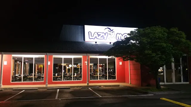 Lazy Moe's
