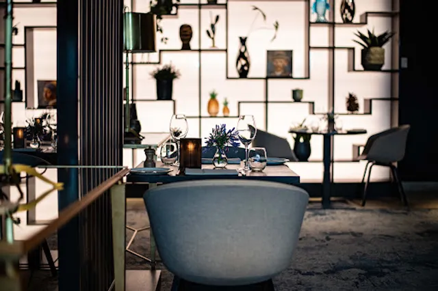 Pillars Bar & Kitchen