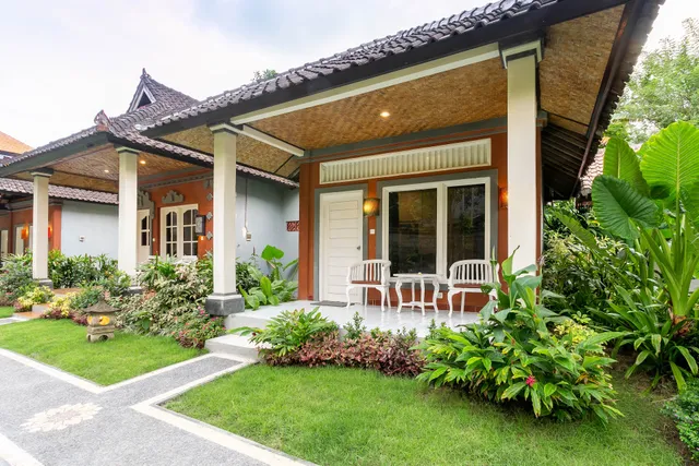 Utama Beach Villas & Dwi Utama Resto