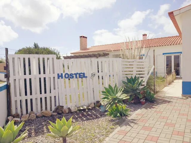 Endless Summer Surf House, Arrifana