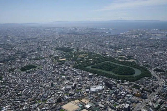 Daisen-ryo Kofun (Tomb of Emperor Nintoku)