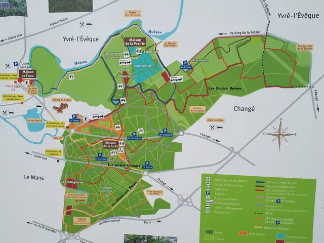 The Water House (Arche de la Nature)