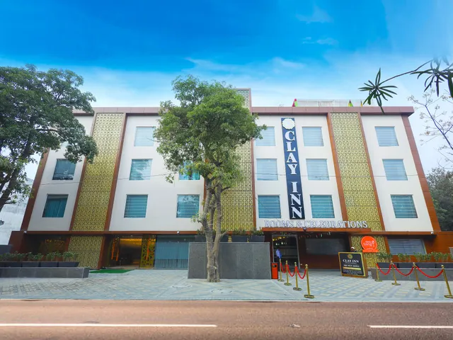 Clay Inn Hotel, Gurugram
