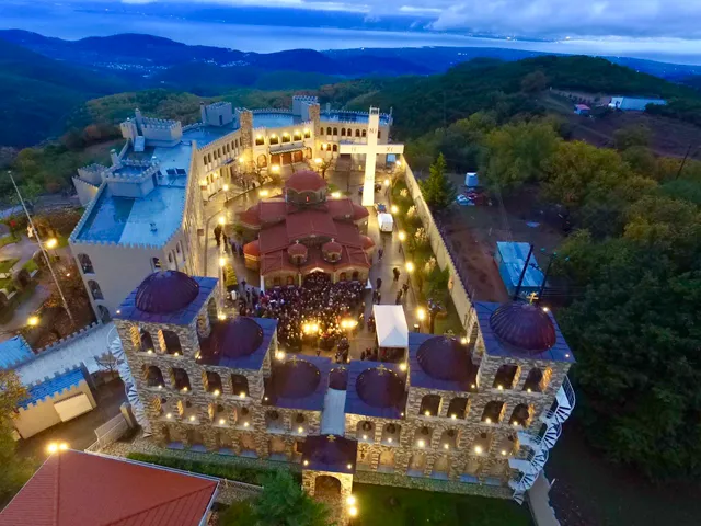 Ιερά Μονή Αγίων Αυγουστίνου Ιππώνος και Σεραφείμ του Σάρωφ