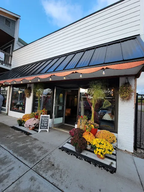 3 Fly Sisters Taps & Wines