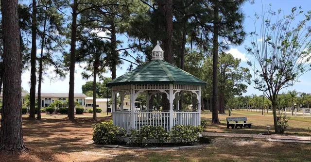 Holiday Park Park & Recreational District