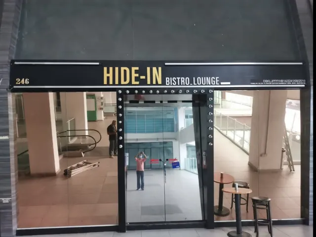 Hide-In Bistro & Lounge