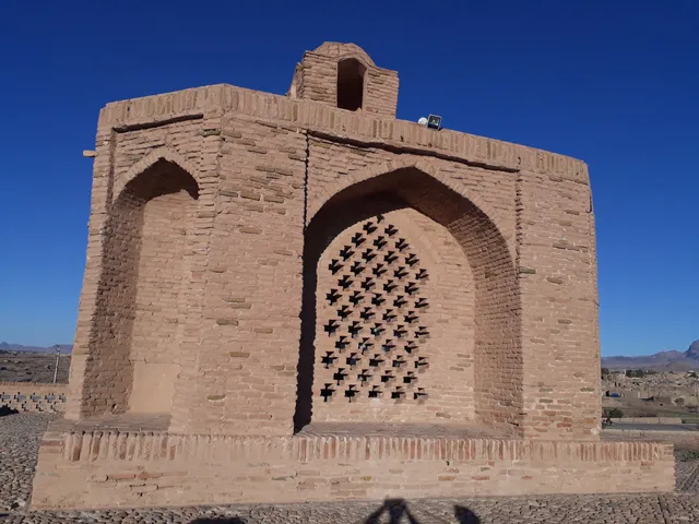 Tomb of Ibn Hosam Khosfi