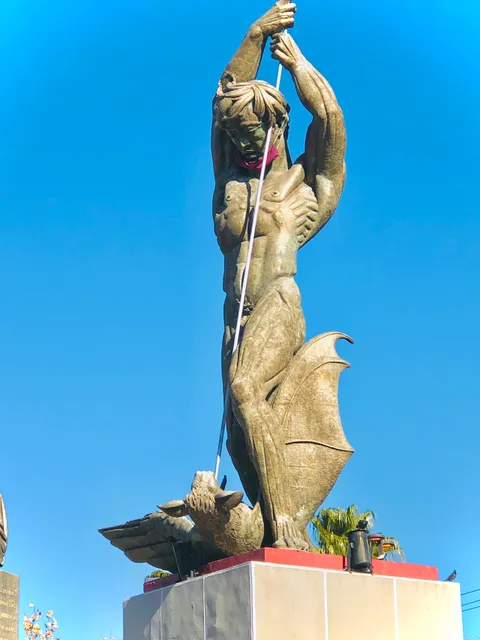 Monumento a la Razón (Mono Bichi)