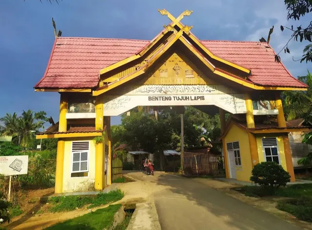 Benteng Tujuh Lapis (Seven Layer Fortress)